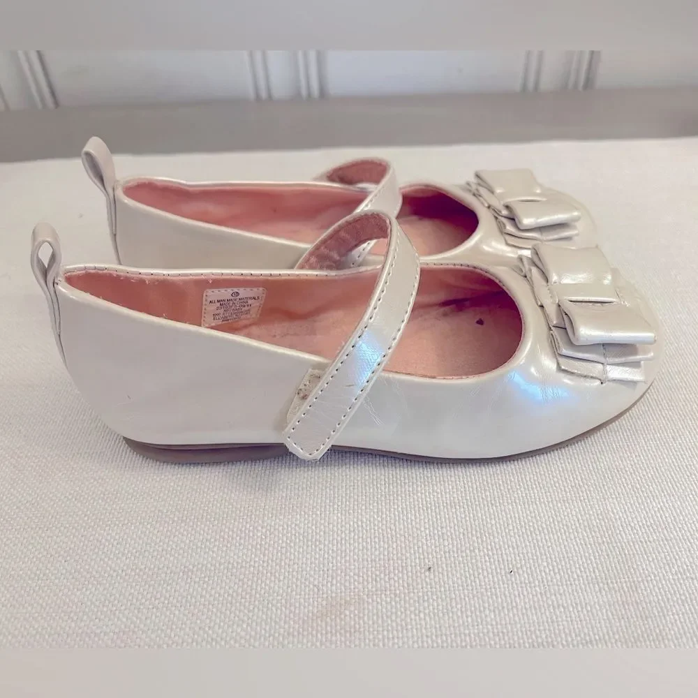 Girls Pearl White Bow Slippers Size‎ 10